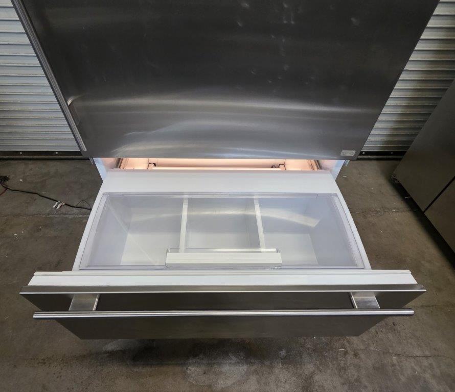 Auction item image