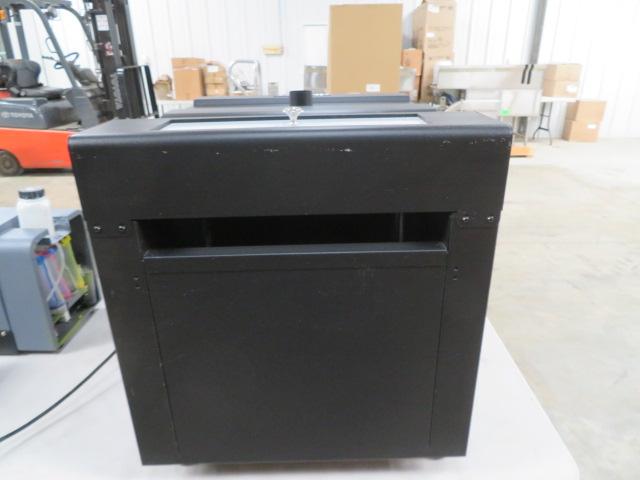 Auction item image
