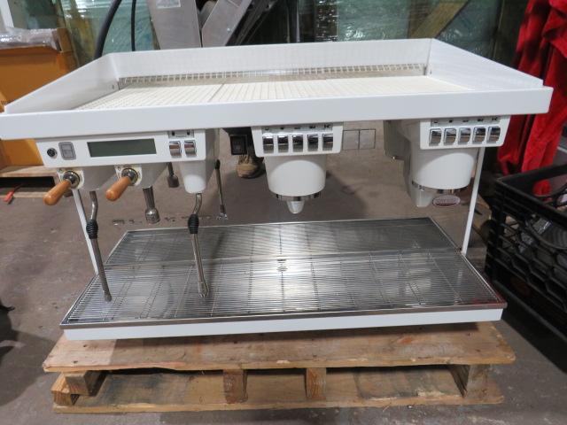 Auction item image
