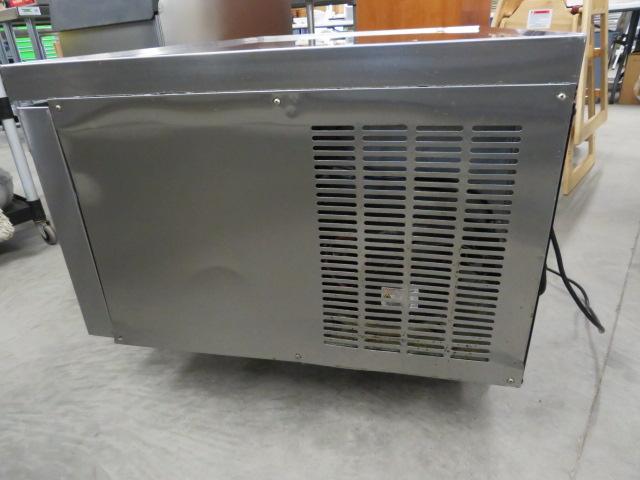 Auction item image