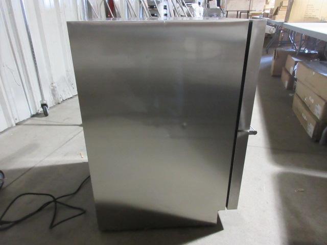 Auction item image