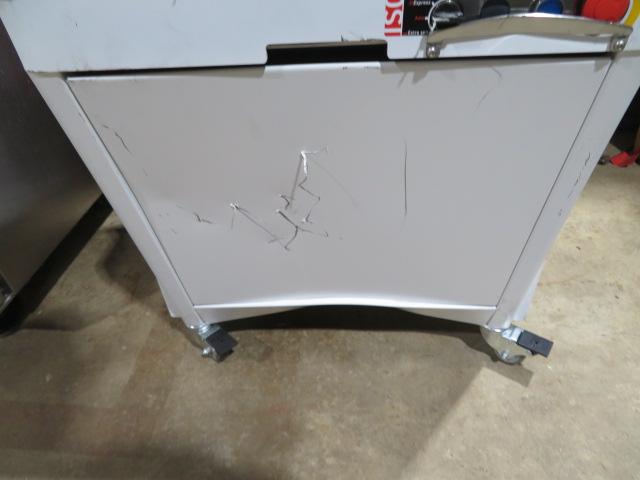 Auction item image