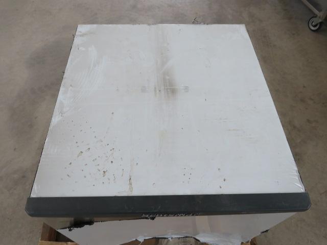 Auction item image