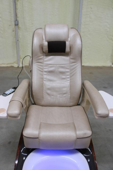 Auction item image
