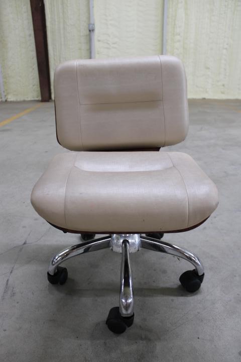 Auction item image