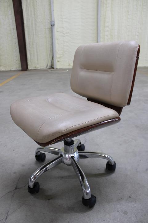 Auction item image