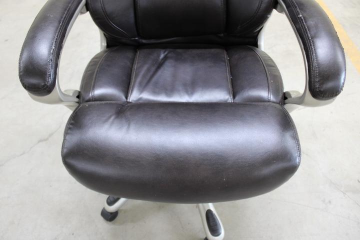 Auction item image
