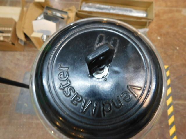 Auction item image