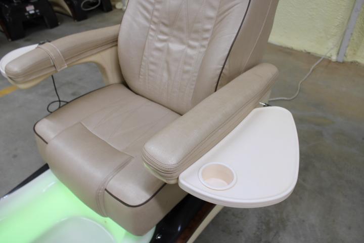 Auction item image