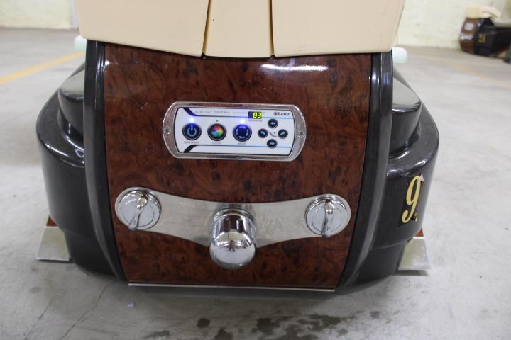 Auction item image