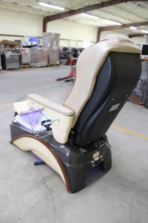 Auction item image