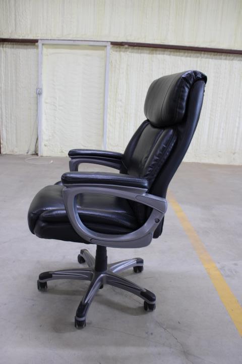 Auction item image