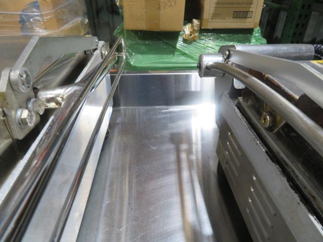 Auction item image