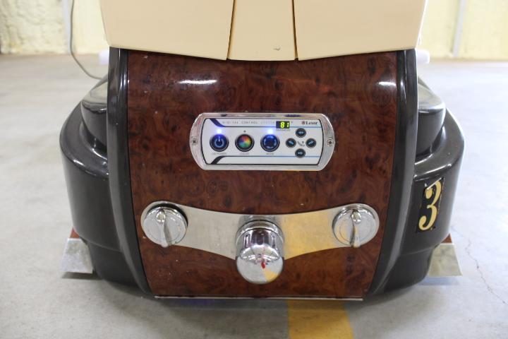 Auction item image