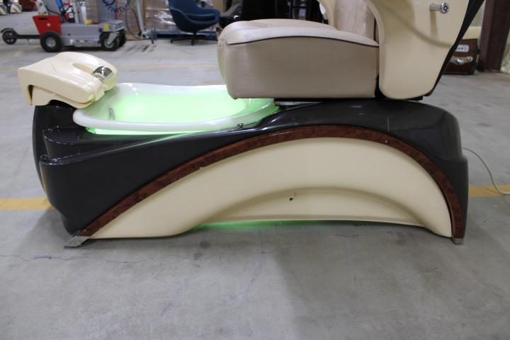 Auction item image