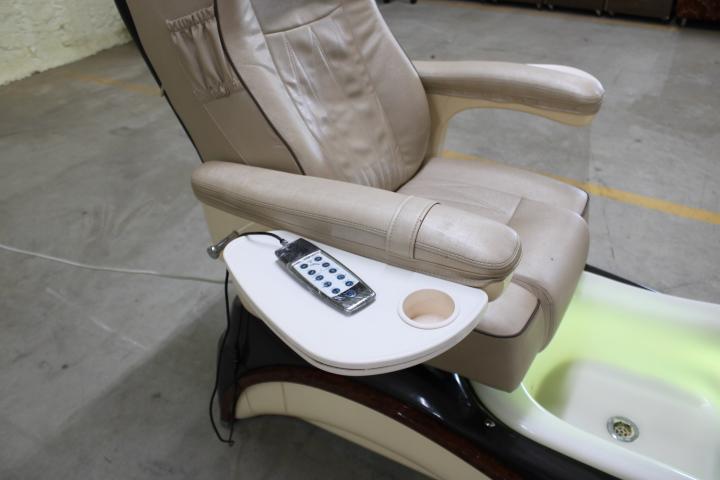 Auction item image
