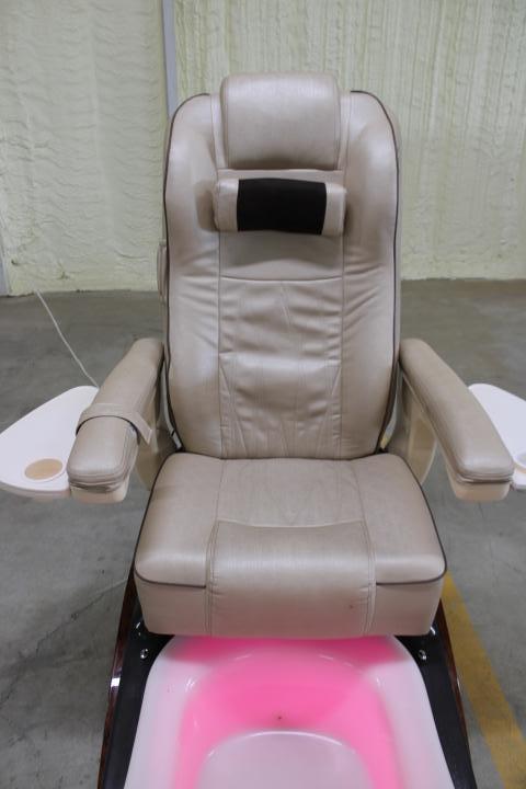 Auction item image