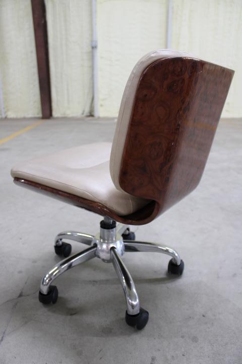 Auction item image