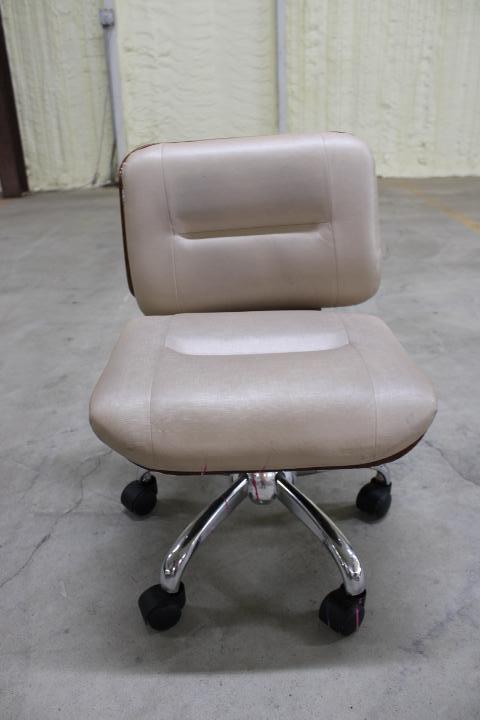 Auction item image